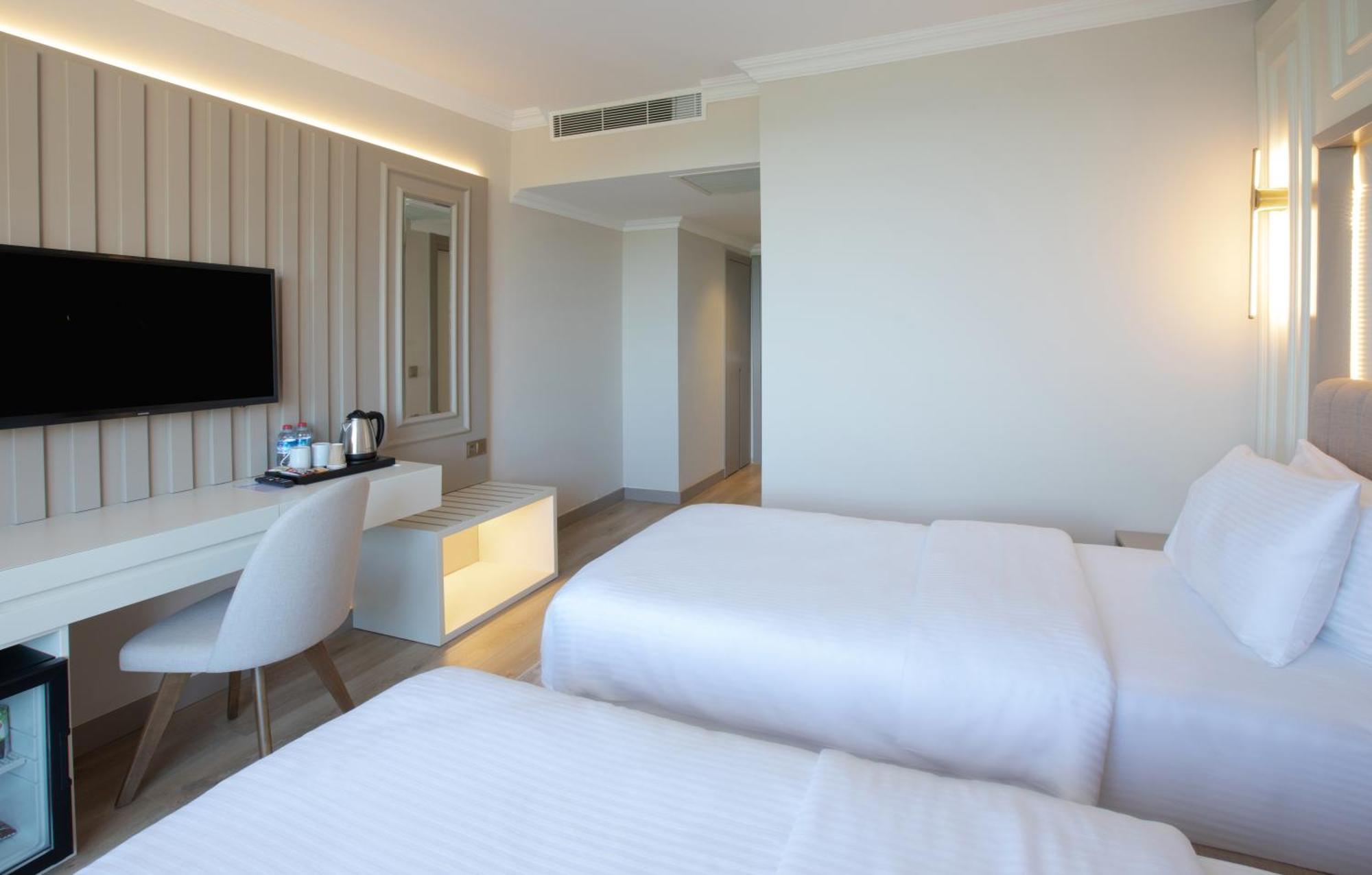 Vira Otel Suites Sinop Exterior photo