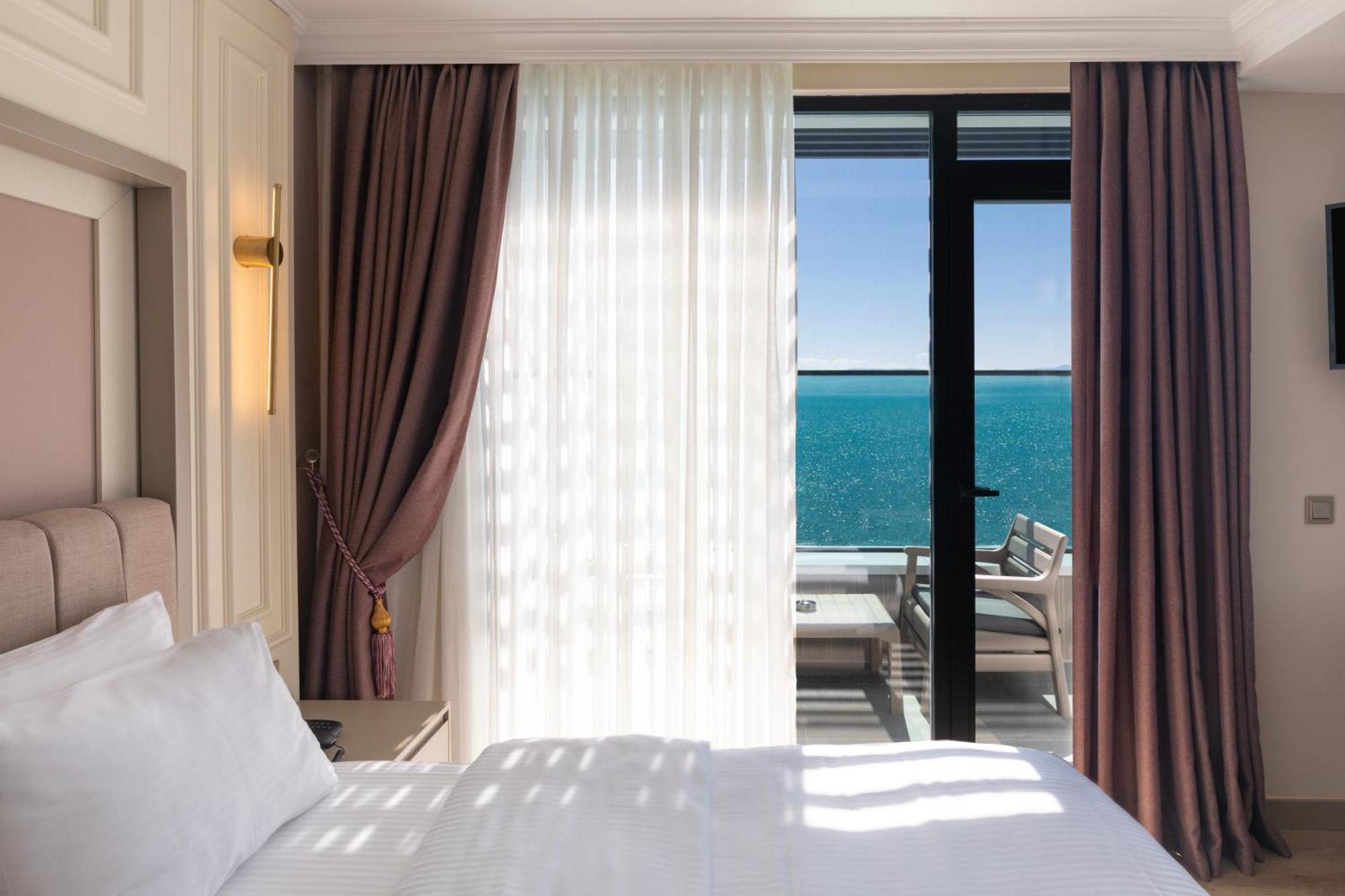 Vira Otel Suites Sinop Exterior photo