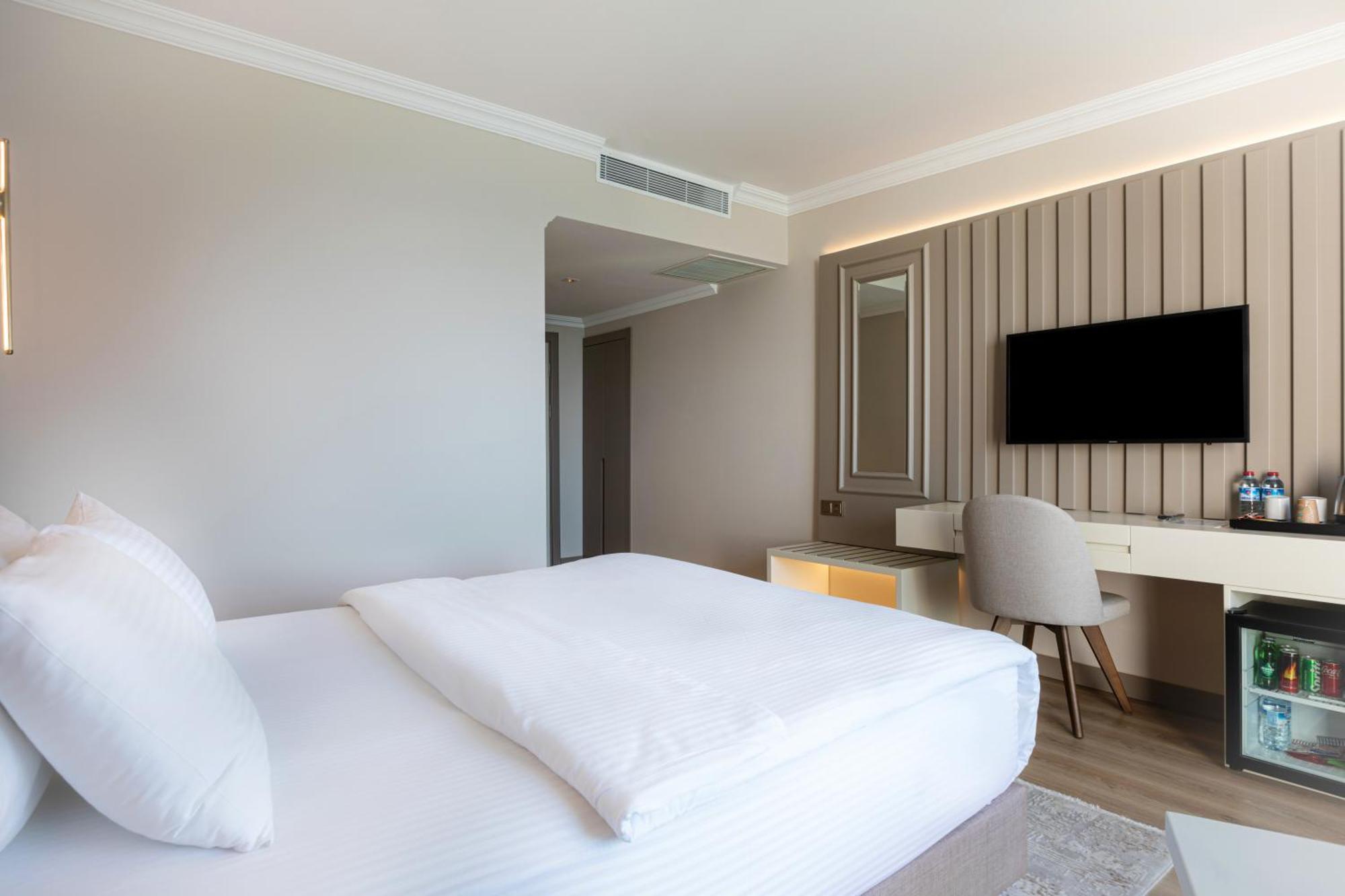 Vira Otel Suites Sinop Exterior photo
